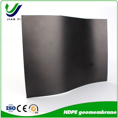 Encastrement en PEHD pour les réservoirs d'eau: contenu supérieur de l'eau potable