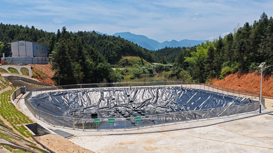 Géomembrane lisse en polyéthylène à haute densité La solution idéale pour la résistance chimique