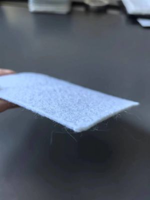 Membrane composite à deux tissus et une membrane utilisée dans les projets de conservation de l'eau