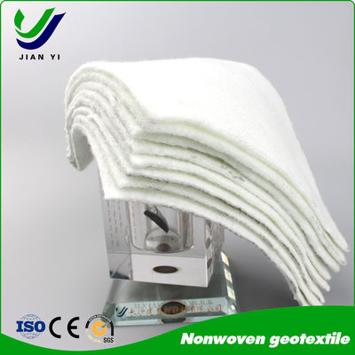 Géotextile non tissé résistant à la corrosion pour l'ingénierie environnementale
