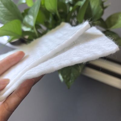Tissu géotextile en fibres longues multicouches, résistant aux acides et aux alcalis et aux UV à 70% pour les infrastructures mondiales