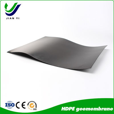 Géomembrane lisse HDPE durable pour projet anti-filtrage de lac artificiel Résistance à la rupture 20-80N/mm Allongement à la rupture 700%
