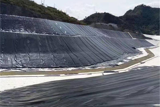 Barrière de fluide supérieure et protection à long terme Géomembrane HDPE