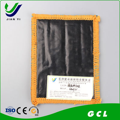 Noyau en bentonite de sodium naturelle pour géosynthétique de 4 à 6 m pour barrières hydrauliques