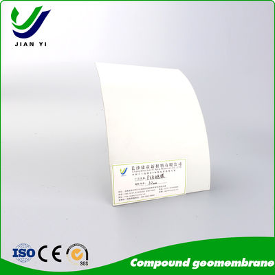 Longueur de 50 à 150 m, revêtements géomembranés composites, systèmes de barrière à plusieurs couches, offrant une sécurité de confinement ultime et une prévention des fuites inégalée.