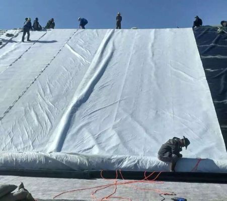 Tissu géotextile en fibres longues multicouches, résistant aux acides et aux alcalis et aux UV à 70% pour les infrastructures mondiales