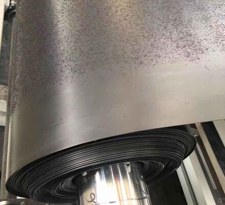 Excellente résistance chimique géomembrane HDPE pour l'installation de soudage à la coupe à chaud dans les projets d'étang de réglage du brillant