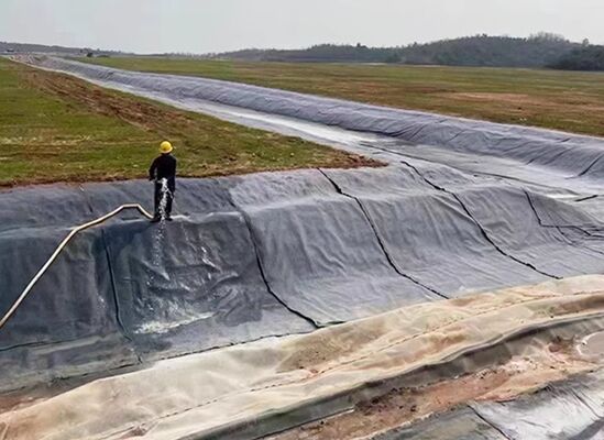 Couverture de ciment flexible à durcissement rapide de 4 m de largeur pour une protection durable du béton